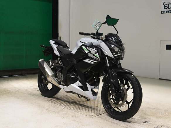 2014 Kawasaki Z 250, белый, 400000 рублей - вид 4