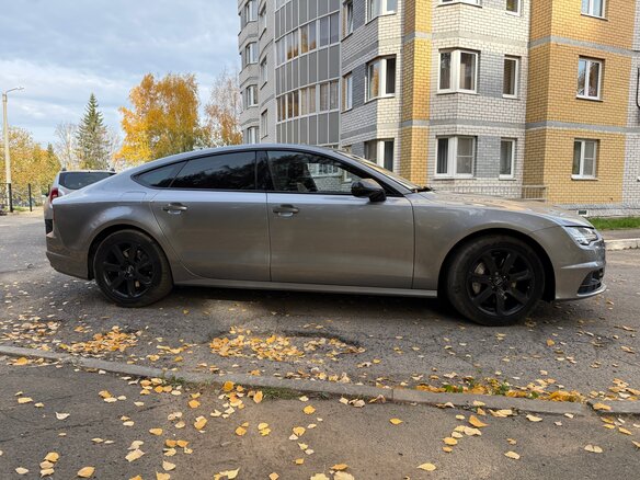 2015 Audi A7 I (4G) Рестайлинг, серый, 2400000 рублей - вид 2
