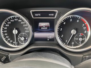 2013 Mercedes-Benz M-Класс 400 III (W166), белый, 2350000 рублей, вид 3