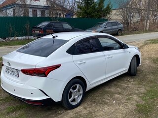 2022 Hyundai Solaris II Рестайлинг, белый, 1550000 рублей, вид 1