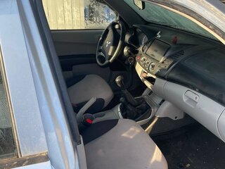 2008 Mitsubishi L200 IV, серебристый, 1100000 рублей, вид 4