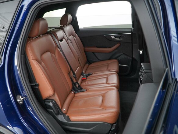 2020 Audi Q7 45 TDI II (4M) Рестайлинг, синий, 7333055 рублей - вид 6