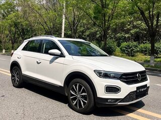 2022 Volkswagen T-Roc I Рестайлинг, белый, 1720000 рублей, вид 1
