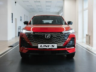 2026 Changan UNI-S I, красный, 3229900 рублей, вид 1
