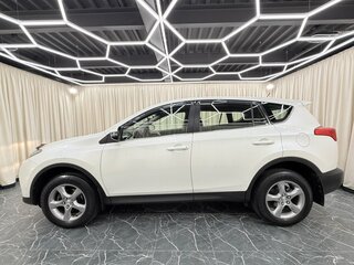 2014 Toyota RAV4 IV (XA40), белый, 2599900 рублей, вид 3