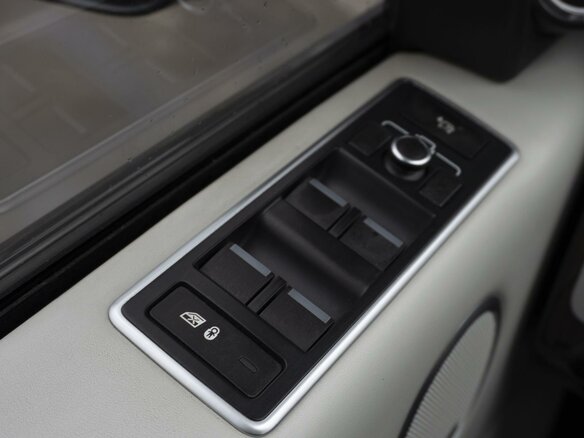 2014 Land Rover Range Rover IV, чёрный - вид 12