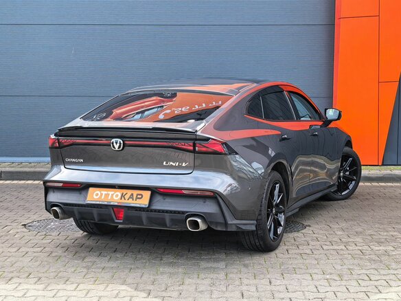 2024 Changan UNI-V I, серый - вид 3