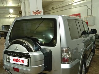 2010 Mitsubishi Pajero IV, серебристый, 2000000 рублей, вид 4