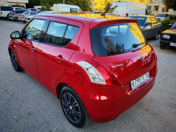 2011 Suzuki Swift IV, красный - вид 6