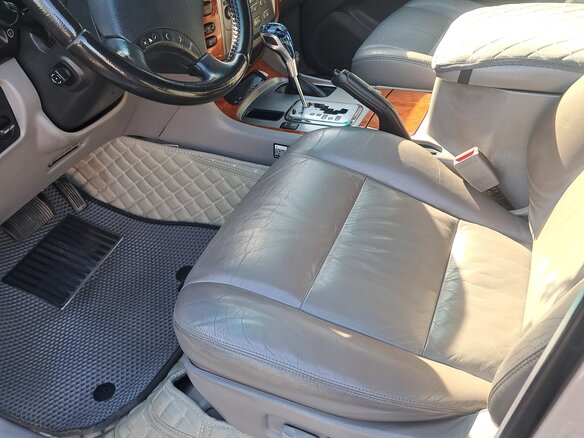 2005 Toyota Land Cruiser 100 Series Рестайлинг 2, серебристый, 2400000 рублей - вид 9