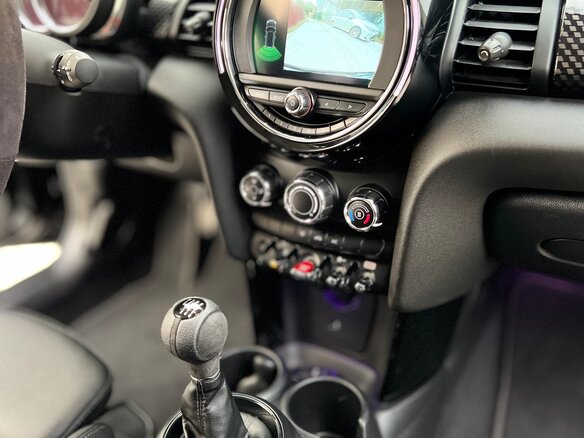 2018 Mini Hatch Cooper S III (F55/F56), чёрный, 2500000 рублей - вид 17