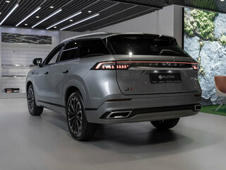 2025 Jaecoo J8, серебристый, 4979000 рублей, вид 4