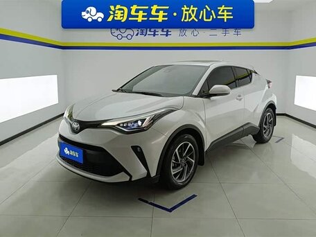 2022 Toyota C-HR I Рестайлинг, белый, 1660000 рублей, вид 3