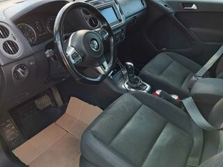 2016 Volkswagen Tiguan Euro 6 I Рестайлинг, чёрный, 1085000 рублей, вид 2