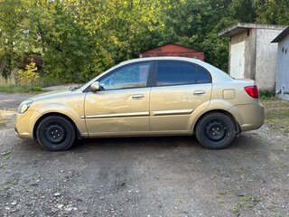 2010 Kia Rio II Рестайлинг, бежевый, 510000 рублей, вид 4
