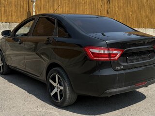 2018 Lada (ВАЗ) Vesta I, чёрный, 700000 рублей, вид 4