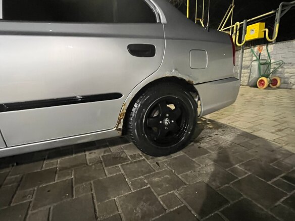 2005 Hyundai Accent ТагАЗ II, серебристый, 300000 рублей - вид 14