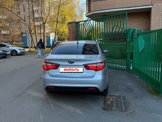 2014 Kia Rio 4-speed III, серый, 1300000 рублей, вид 3