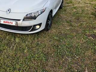 2013 Renault Megane III Рестайлинг 2, белый, 650000 рублей, вид 1