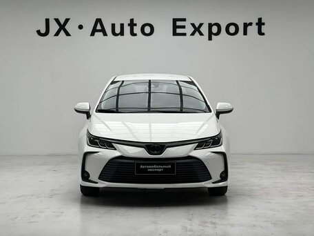 2022 Toyota Corolla XII (E210), белый, 1515000 рублей, вид 2