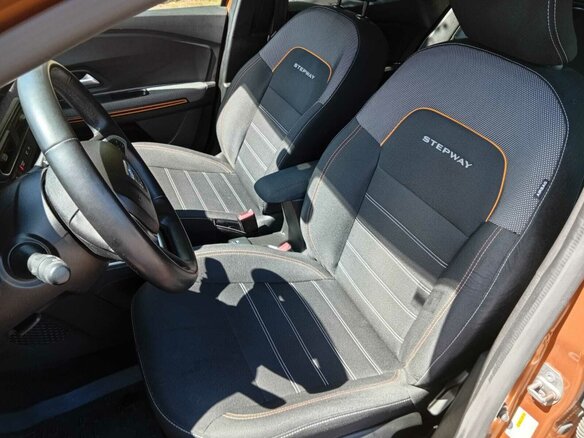 2022 Dacia Sandero Stepway III Рестайлинг, коричневый, 1323000 рублей - вид 15