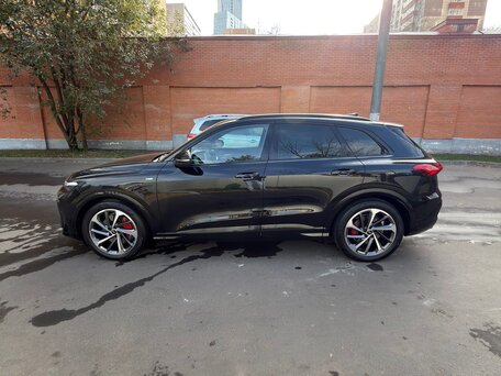 2026 Audi Q5 40 TDI III (GU), чёрный, 8590000 рублей, вид 2