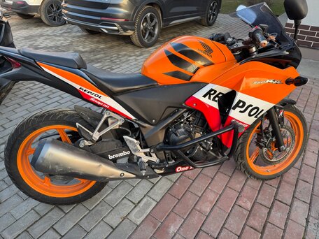 2011 Honda CBR 250R, чёрный, 275000 рублей, вид 2
