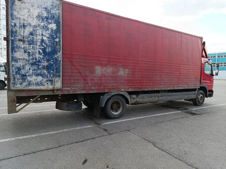 1999 Mercedes-Benz Atego, красный, 1700000 рублей, вид 4