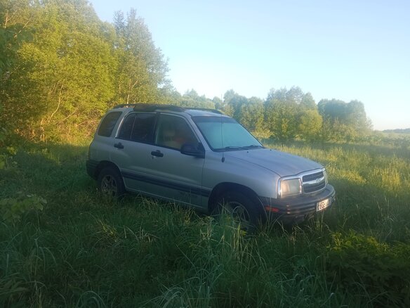 2003 Chevrolet Tracker II, серый, 550000 рублей - вид 1