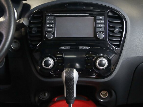 2013 Nissan Juke I, белый - вид 9