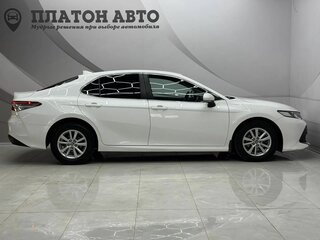 2020 Toyota Camry VIII (XV70), белый, 2579000 рублей, вид 4