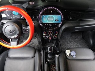 2023 Mini Cabrio Cooper III Рестайлинг 2, красный, 1958000 рублей, вид 5