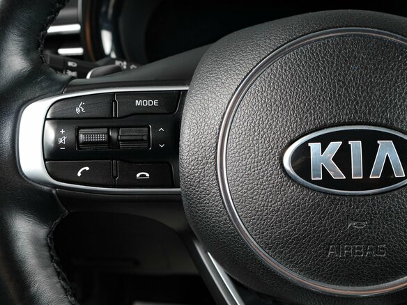 2020 Kia K5 III, серебристый, 3099000 рублей - вид 13