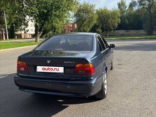 2002 BMW 5 серии 525i IV (E39) Рестайлинг, синий, 600000 рублей, вид 5