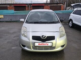 2005 Toyota Vitz II (XP90), серебристый, 250000 рублей, вид 3