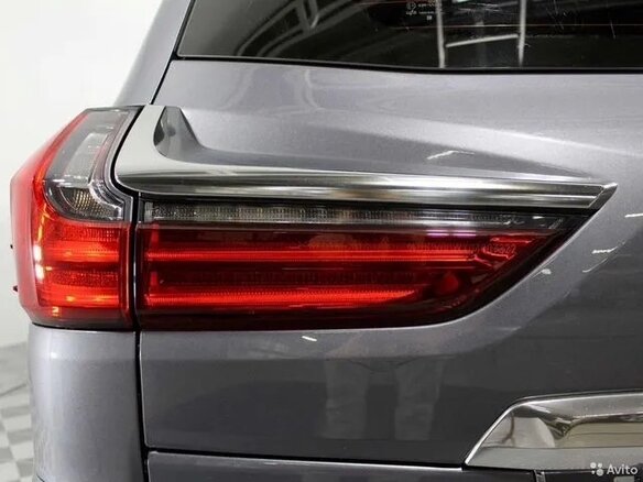 2017 Lexus LX 450d III Рестайлинг 2, серый, 7300000 рублей - вид 8