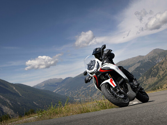 2026 Moto Morini X-CAPE 650, белый, 1499900 рублей - вид 2