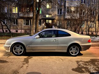 2000 Mercedes-Benz CLK-Класс 230 I (W208) Рестайлинг, серебристый, 720000 рублей, вид 2