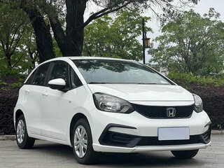 2021 Honda Fit IV, белый, 1080000 рублей, вид 3