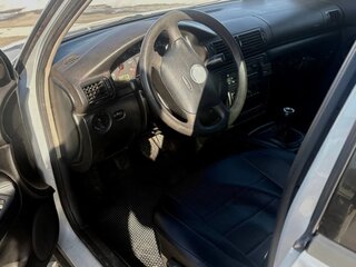 1998 Volkswagen Passat B5, серебристый, 650000 рублей, вид 3