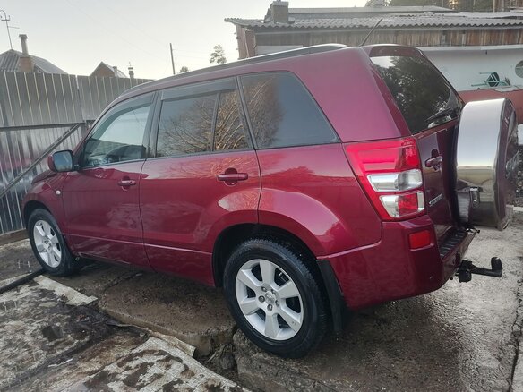 2007 Suzuki Grand Vitara II, красный - вид 10
