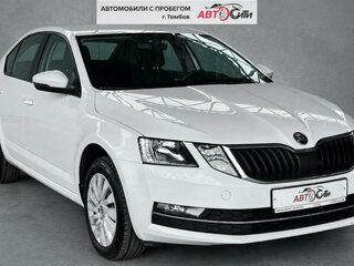 2019 Skoda Octavia III (A7) Рестайлинг, белый, 1670000 рублей, вид 1