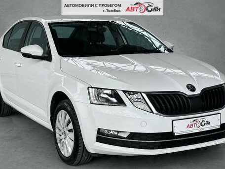 2019 Skoda Octavia III (A7) Рестайлинг, белый, 1790000 рублей, вид 4