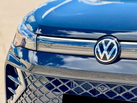 2026 Volkswagen Tiguan L Pro III (China Market), чёрный, 4810000 рублей, вид 4