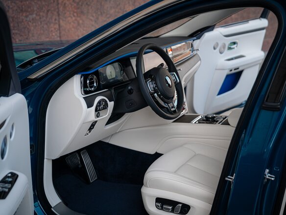 2026 Rolls-Royce Ghost II Рестайлинг (Series II), синий - вид 23