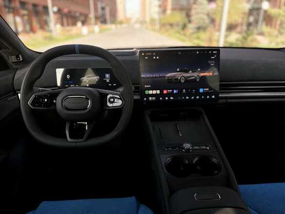 2026 Lynk & Co 07 GT I Рестайлинг, серебристый, 5650000 рублей - вид 17