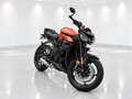 2024 Triumph Street Triple, оранжевый, 1229609 рублей