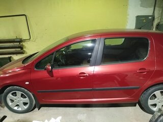 2004 Peugeot 307 I, красный, 800000 рублей, вид 3