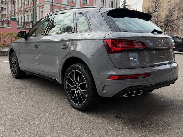 2025 Audi Q5 L 45 TFSI II (FY) Рестайлинг, серый, 5650000 рублей - вид 8