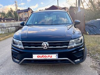 2018 Volkswagen Tiguan II, чёрный, 2290000 рублей, вид 3
